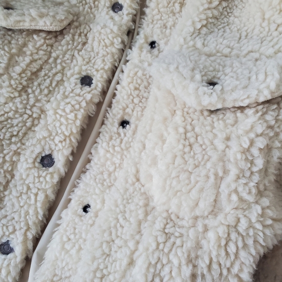 Levi's All Over Sherpa Trucker Jacket (Cream, M) - Picture 6 of 6